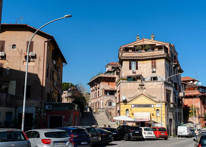 Center - By Viva Domus * Roma